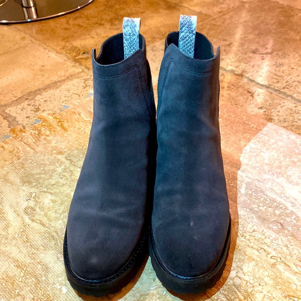 LIKE NEW DOLCE VITA BOOTIES